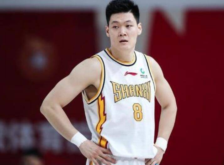 记者：莱奥周二接受核磁共振检查，结果显示无肌肉损伤（莱奥周二核磁结果显示无肌肉伤情）