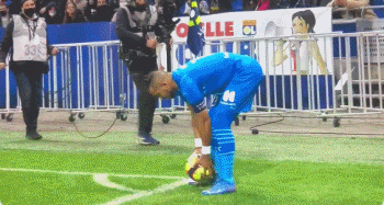 齐达内晒中国行照片：来中国遛了个弯，舒坦，下次还来