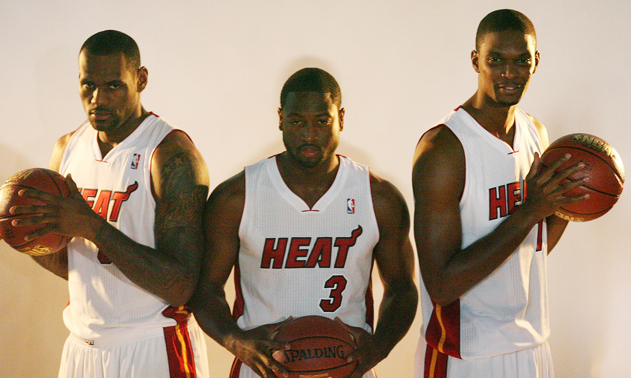 利物浦边锋强势发挥主宰比赛（利物浦翼锋火力全开统治全场）