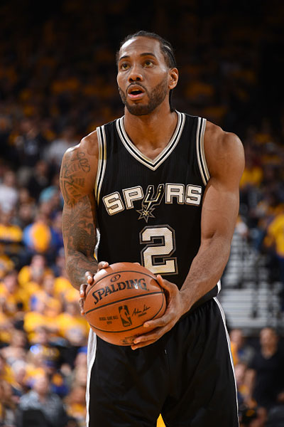 欧冠积分榜分析：小组晋级形势紧张,（欧冠形势解读：各组出线竞争白热化）