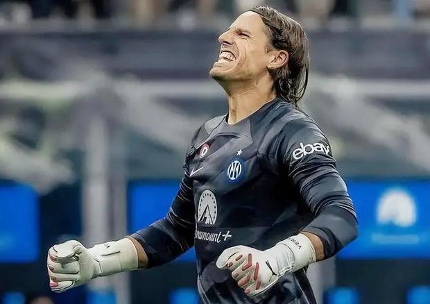 记者：埃德松经纪人不再谈续约，球员身价可能降至3000-4000万（记者称埃德松续约谈判搁置，球员估值或降至3000-4000万）