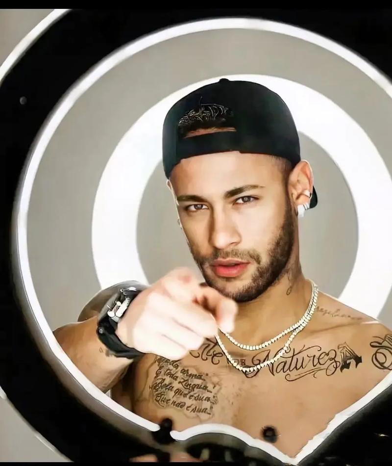 意媒：卡洛斯-奥古斯托接近与国米续约至2030年，年薪300万欧（意媒：卡洛斯-奥古斯托接近续约国米至2030，年薪300万欧元）