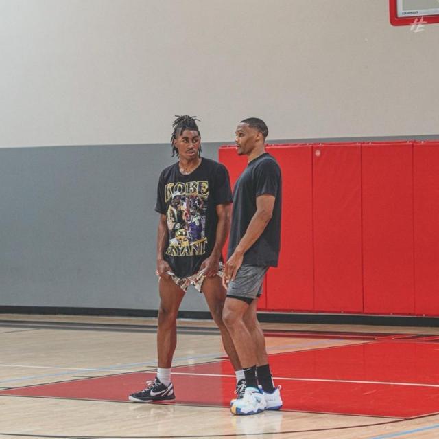 好消息！卡马文加伤情无碍 皇马中场核心有望战塞尔塔（利好！卡马文加无大碍，皇马中场核心有望出战塞尔塔）