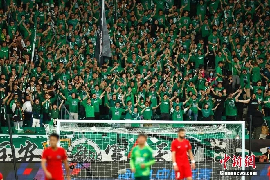 国安与河南本赛季分别在各自主场战胜对手，且都完成了零封（本赛季国安与河南主场告捷，双双零封对手）